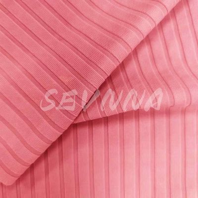 Zacht, comfortabel, gerecycled nylon spandexstof: perfect geschikt voor zwembroek / actief