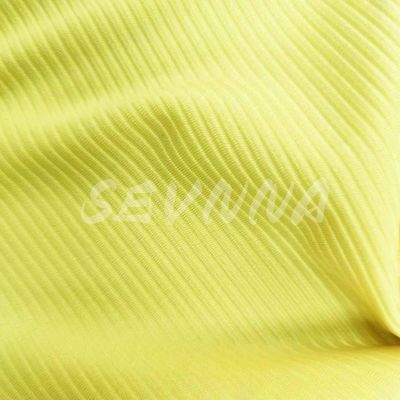 Adembenemend gerecycled zwembroek 85% gerecycled nylon 15% spandex voor strand en zwembad
