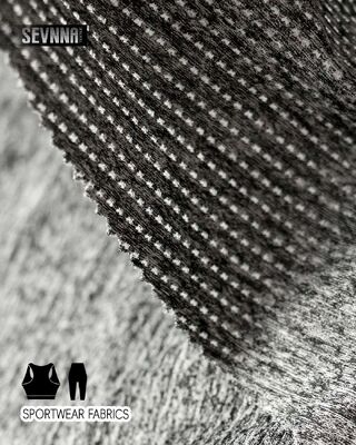 Zachte, rekbare leggingstof met hoge elasticiteit en vochtregulerende eigenschappen, ideaal voor sportkleding en dagelijks gebruik