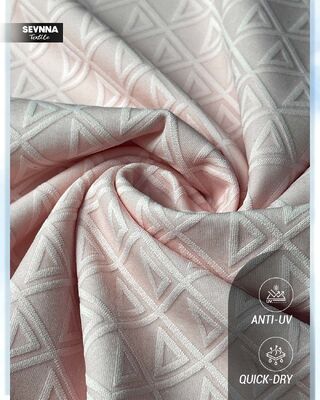 Premium sportbeha-stof met 83% gerecycled nylon + 17% spandex, 215 g/m2 gewicht en naadloze constructie voor maximaal comfort